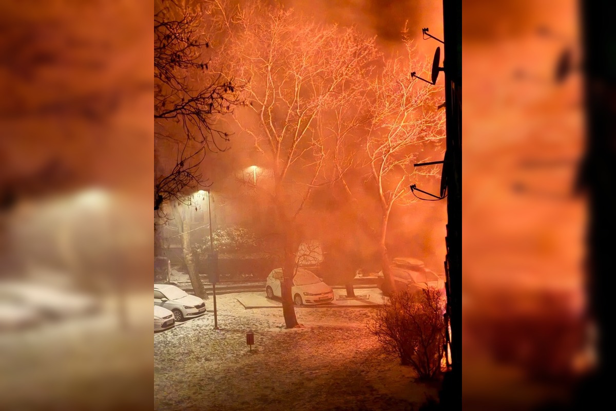 FOTO: V Ružinove zhorelo niekoľko áut, foto 1