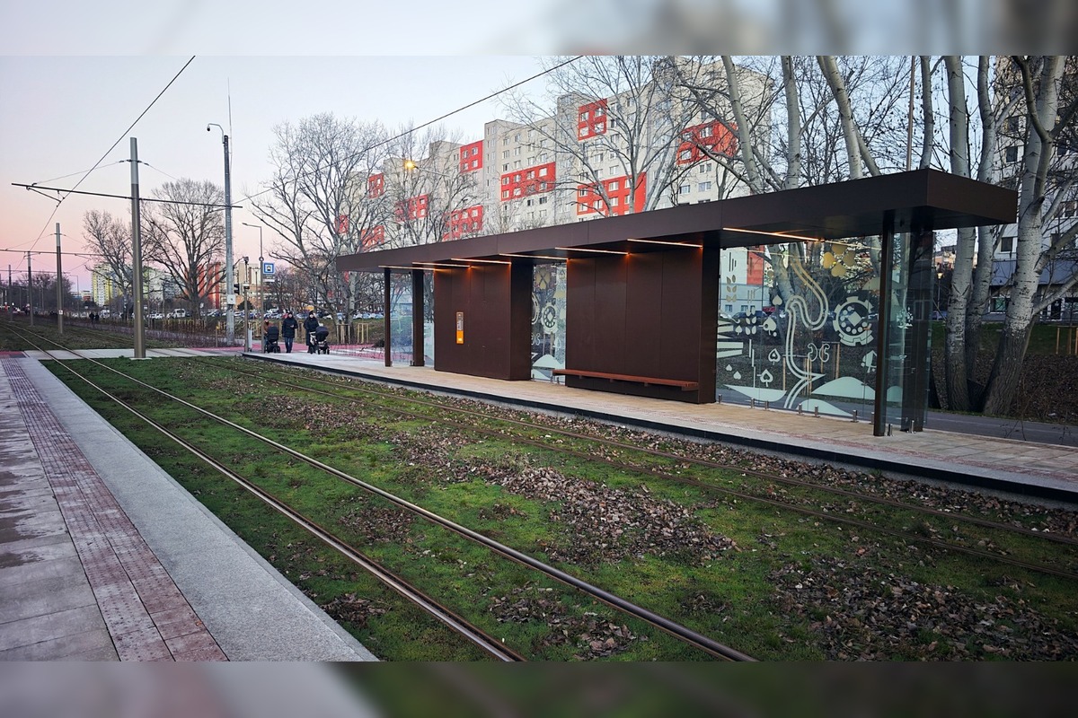 FOTO: Maľby na zastávkach petržalskej električky, foto 3