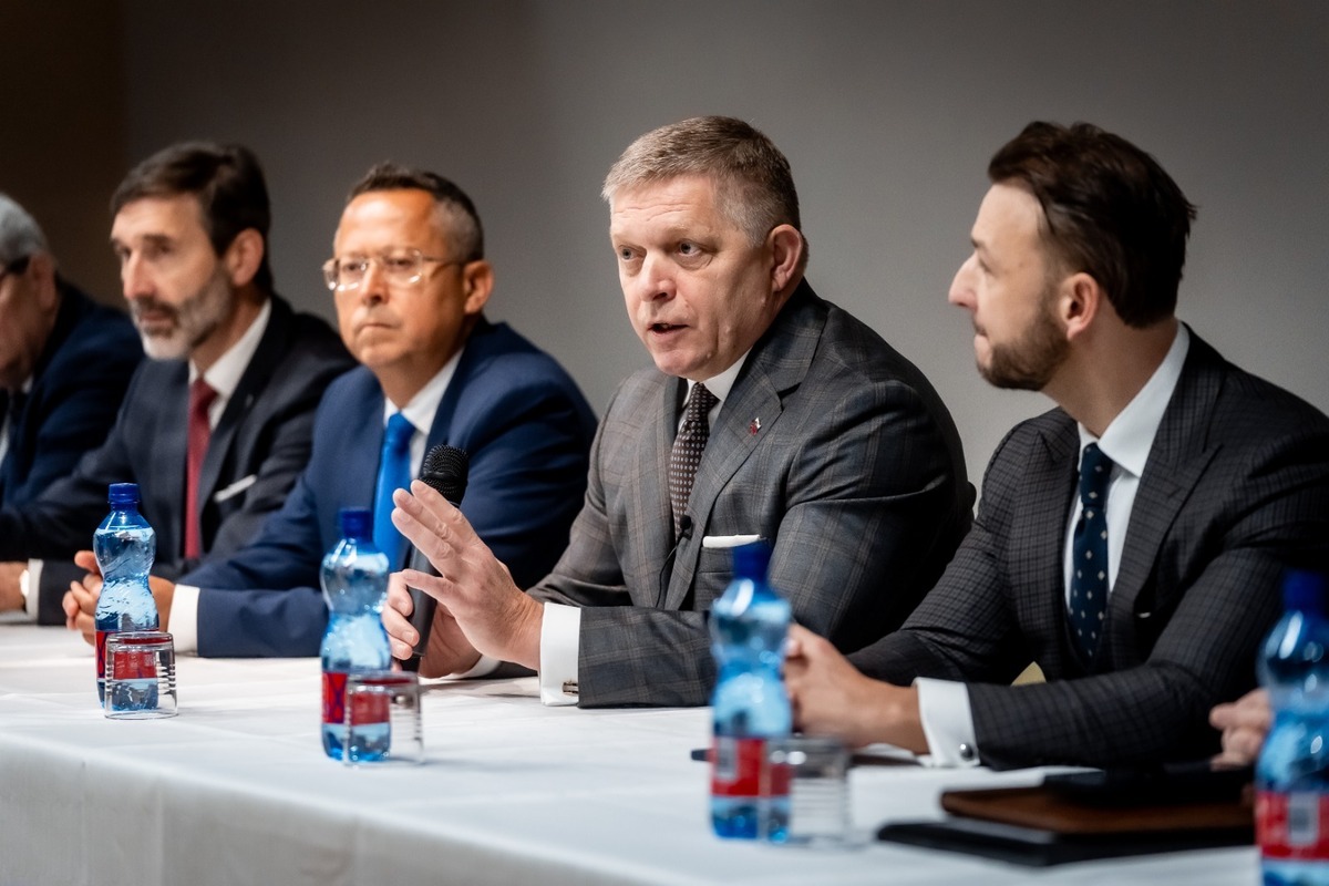 FOTO: Rokovanie vlády v Petržalke, foto 7