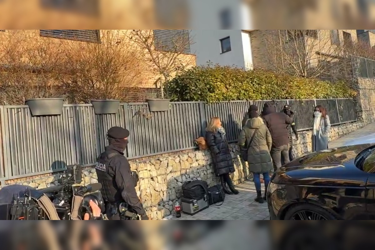 FOTO: Zadržanie Zuzany Šubovej v Devínskej Novej Vsi, foto 5