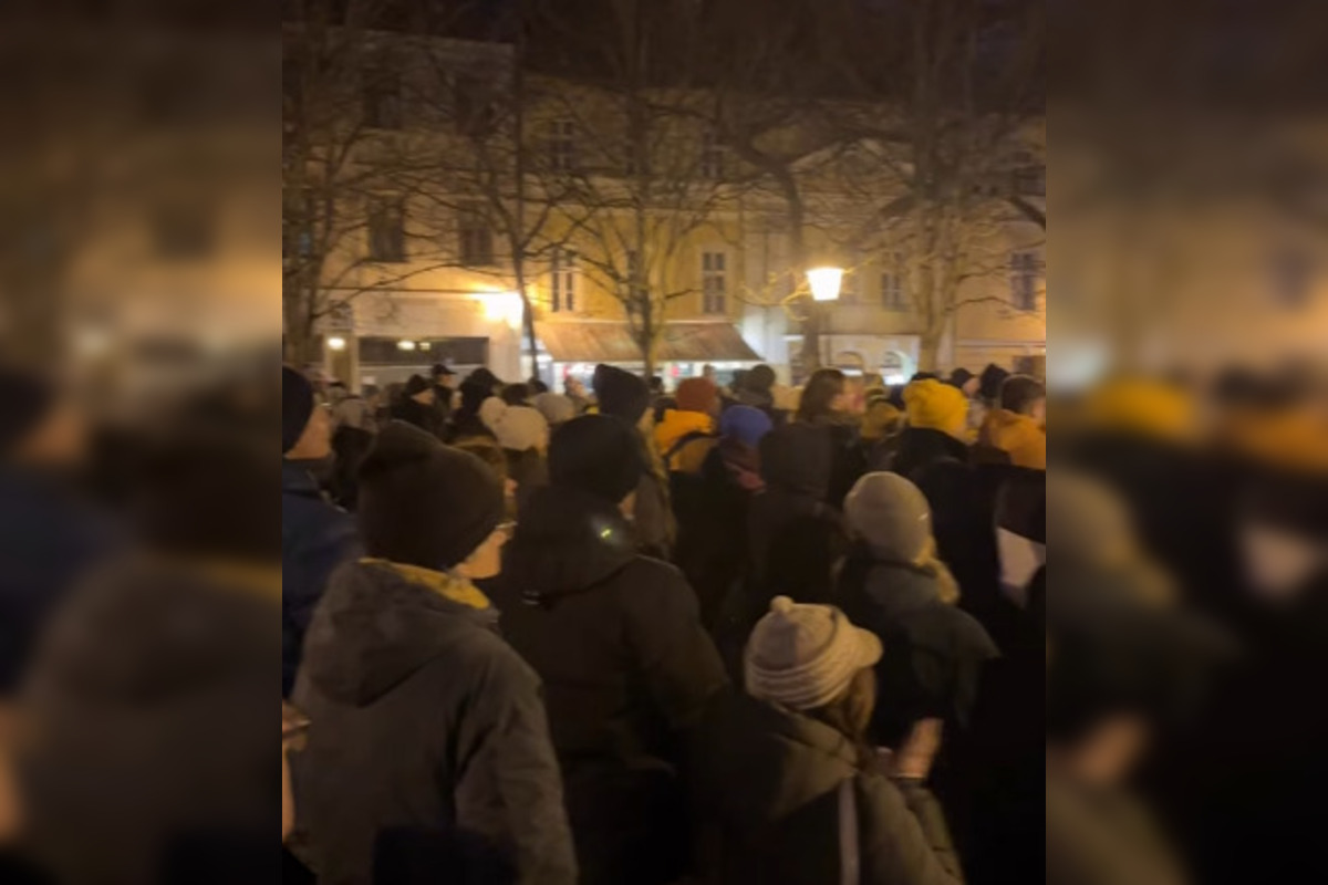 FOTO: Študenti v Bratislave vyrazili do ulíc protestovať, foto 1