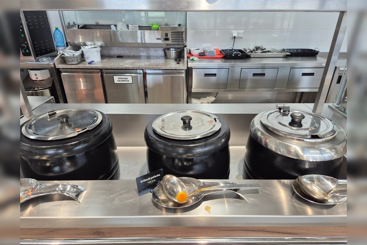 FOTO: RestPoint D4 ponuka jedál, foto 2