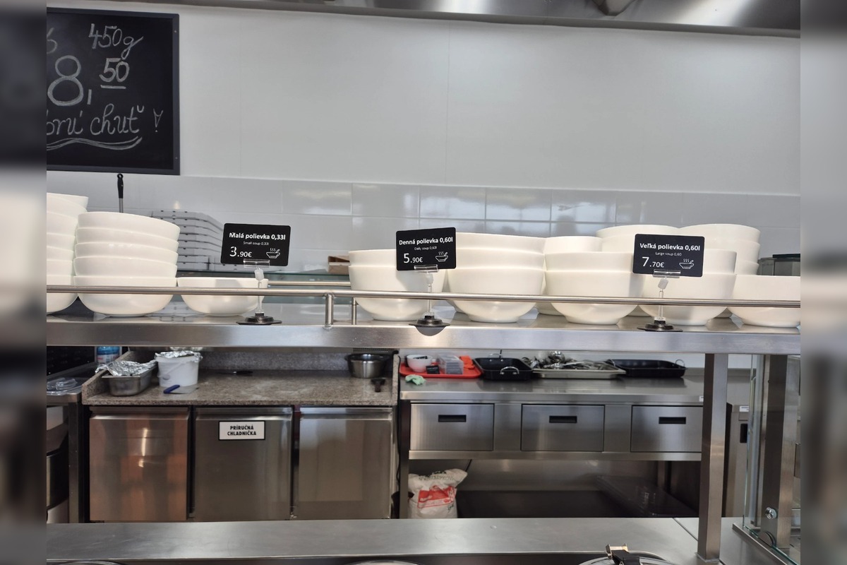 FOTO: RestPoint D4 ponuka jedál, foto 3