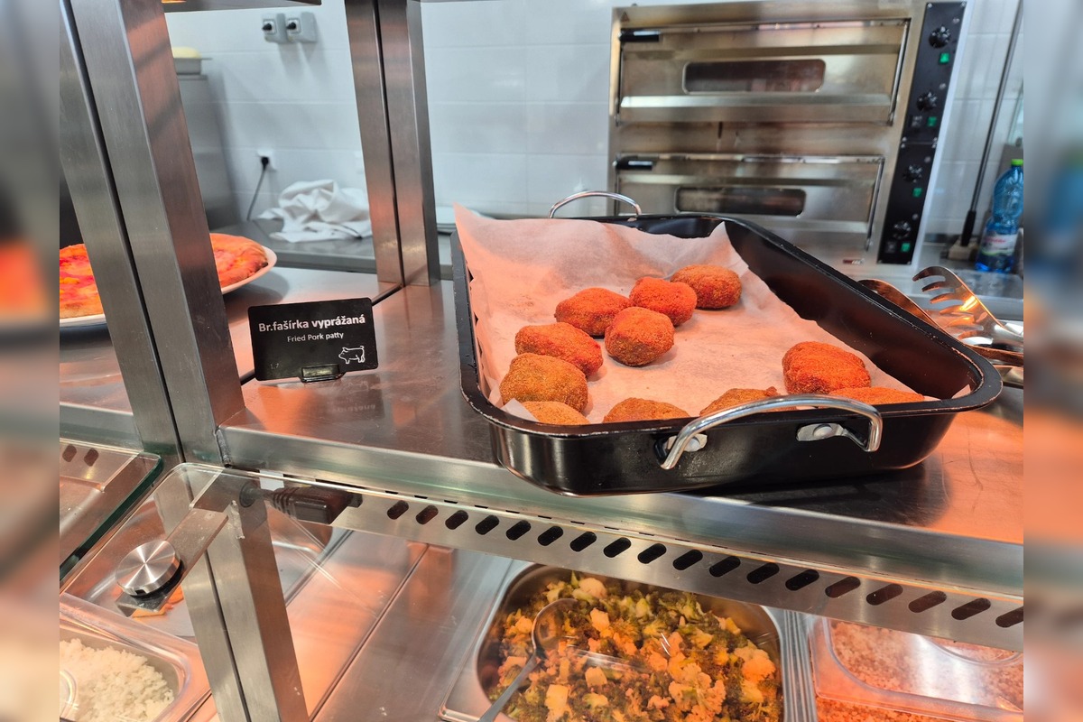 FOTO: RestPoint D4 ponuka jedál, foto 7