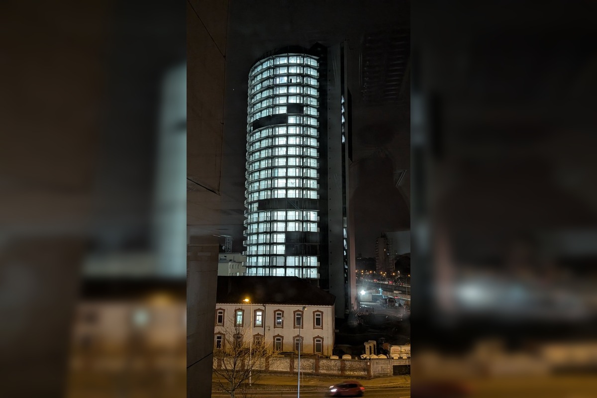 FOTO: Obyvatelia sa sťažujú na svetlo v Kukurici počas noci, foto 4