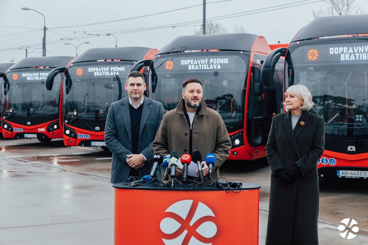 FOTO: Masívna obnova MHD v Bratislave odštartovala, foto 1