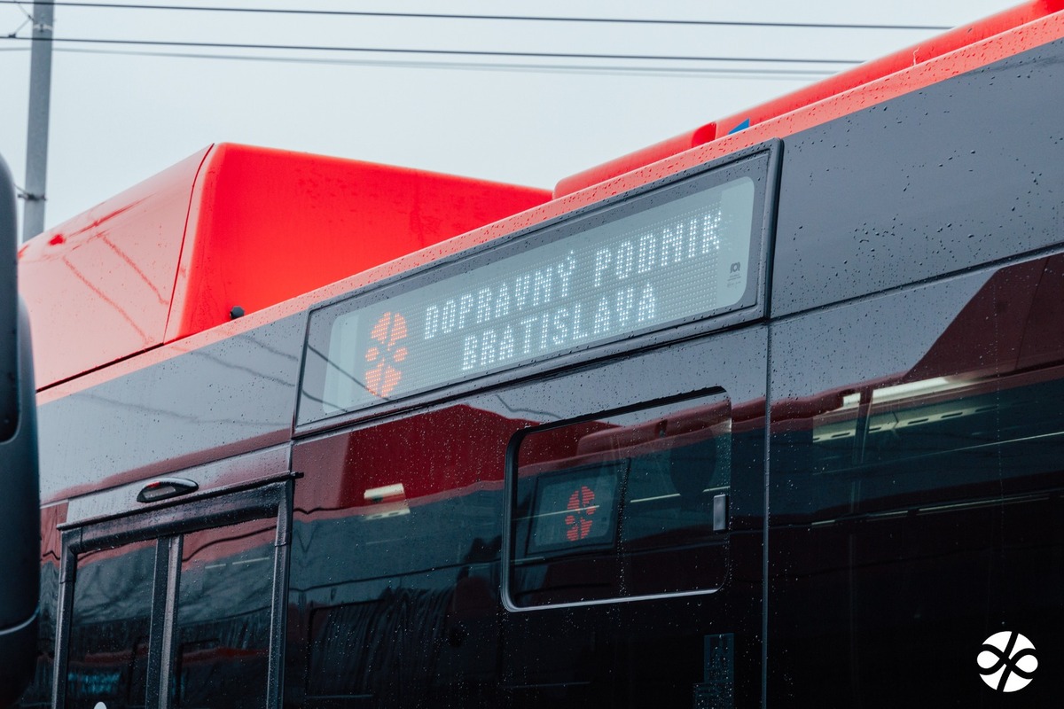 FOTO: Masívna obnova MHD v Bratislave odštartovala, foto 4