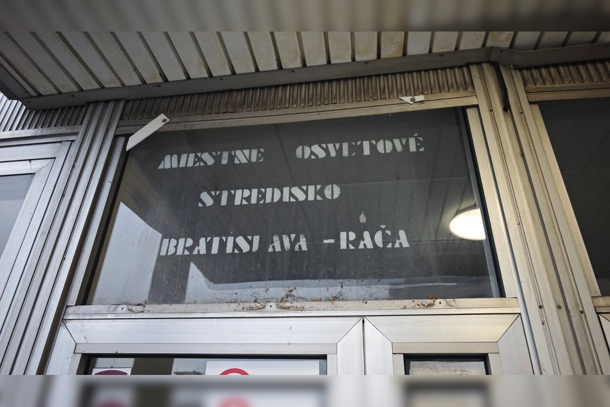 FOTO: Kultúrne stredisko v Rači je v katastrofálnom stave. Čaká ho veľkolepá modernizácia, foto 2