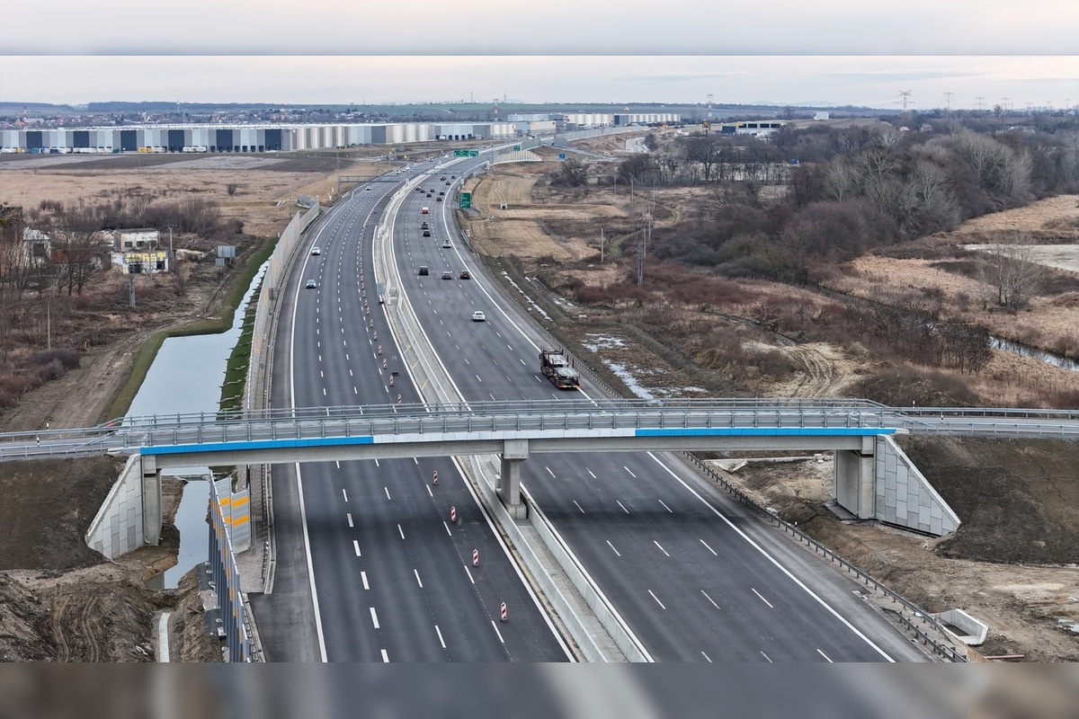 FOTO: Takto pokračuje výstavba diaľničnej križovatky D1xD4. , foto 1