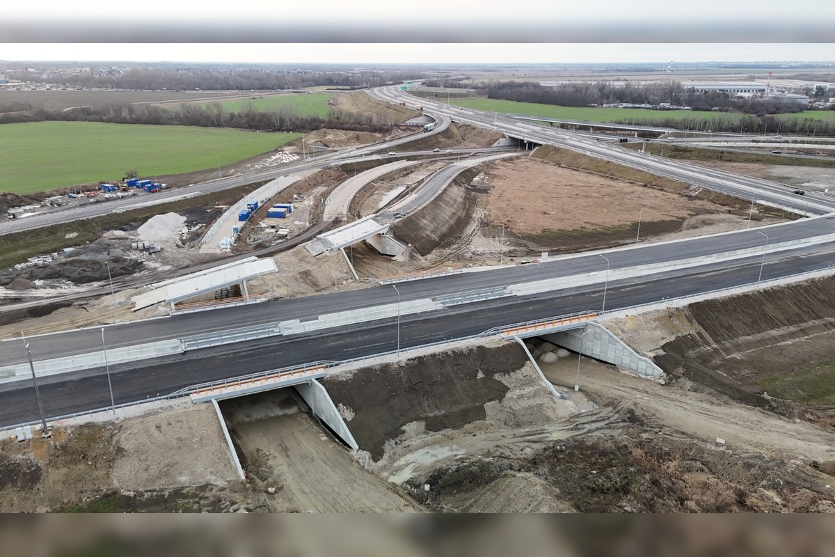 FOTO: Takto pokračuje výstavba diaľničnej križovatky D1xD4. , foto 3