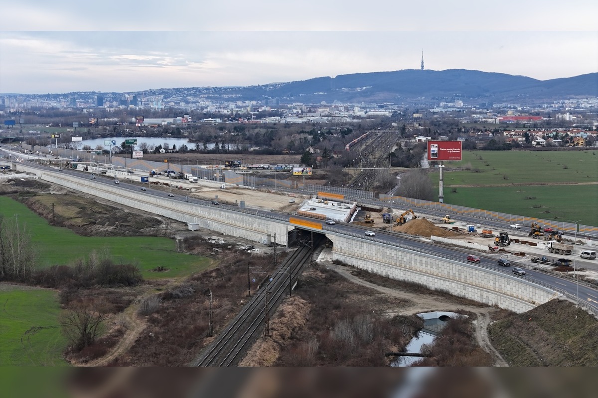 FOTO: Takto pokračuje výstavba diaľničnej križovatky D1xD4. , foto 5