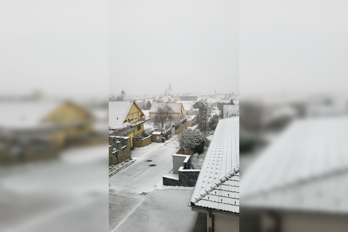 FOTO: V Bratislave opäť sneží. Napadnúť môže až 20 cm snehu, foto 3