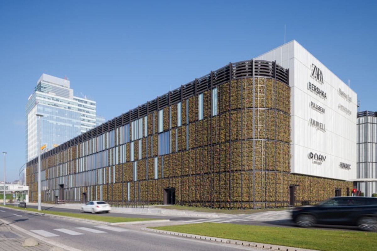 FOTO: Zahlasujte za stavbu roka. Najkrajší dizajn budov na Slovensku je práve v Bratislave, foto 4