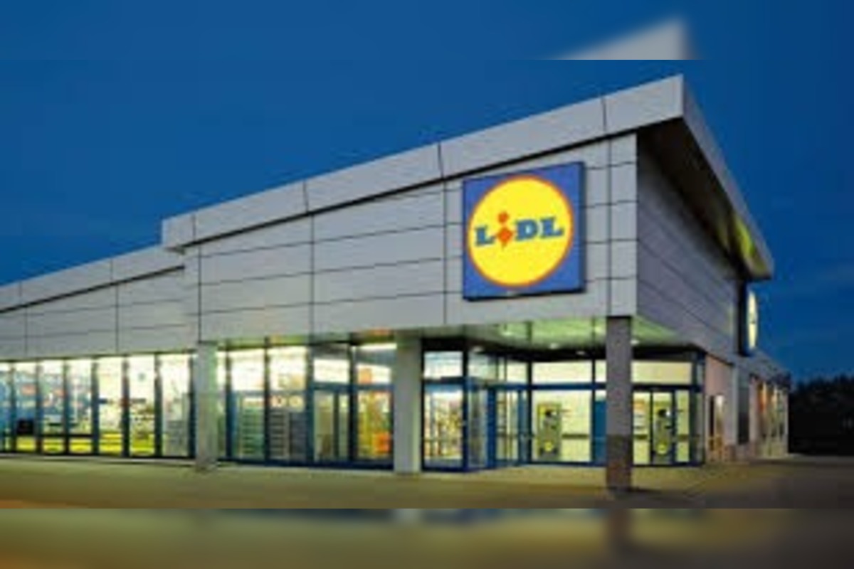 FOTO: Ako budú otvorené obchody cez Veľkú noc?, foto 3