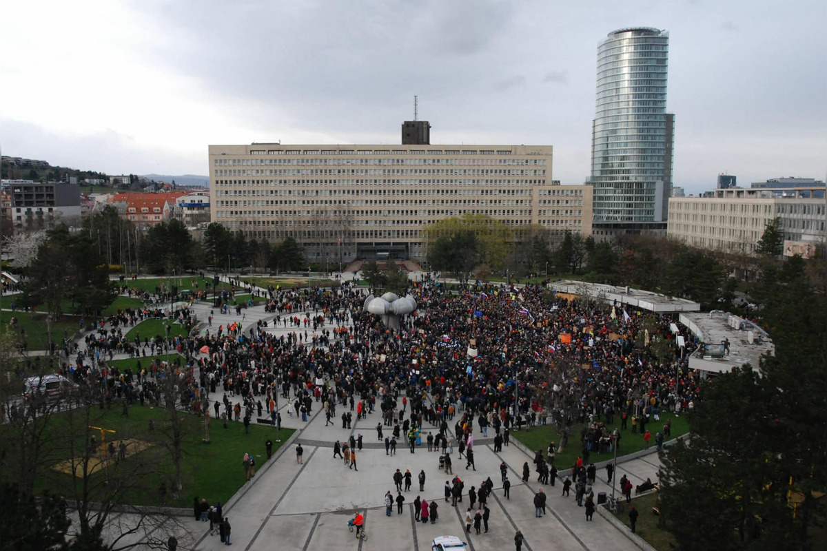 FOTO: Na Námestí slobody v Bratislave prebieha kultúrny protest, foto 7