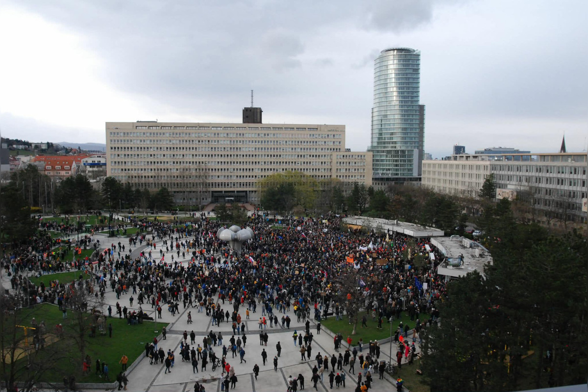 FOTO: Na Námestí slobody v Bratislave prebieha kultúrny protest, foto 13