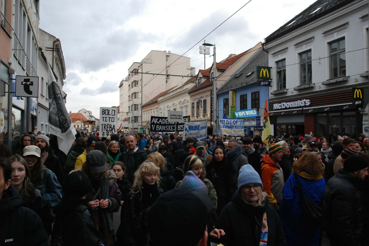 FOTO: Na Námestí slobody v Bratislave prebieha kultúrny protest, foto 16