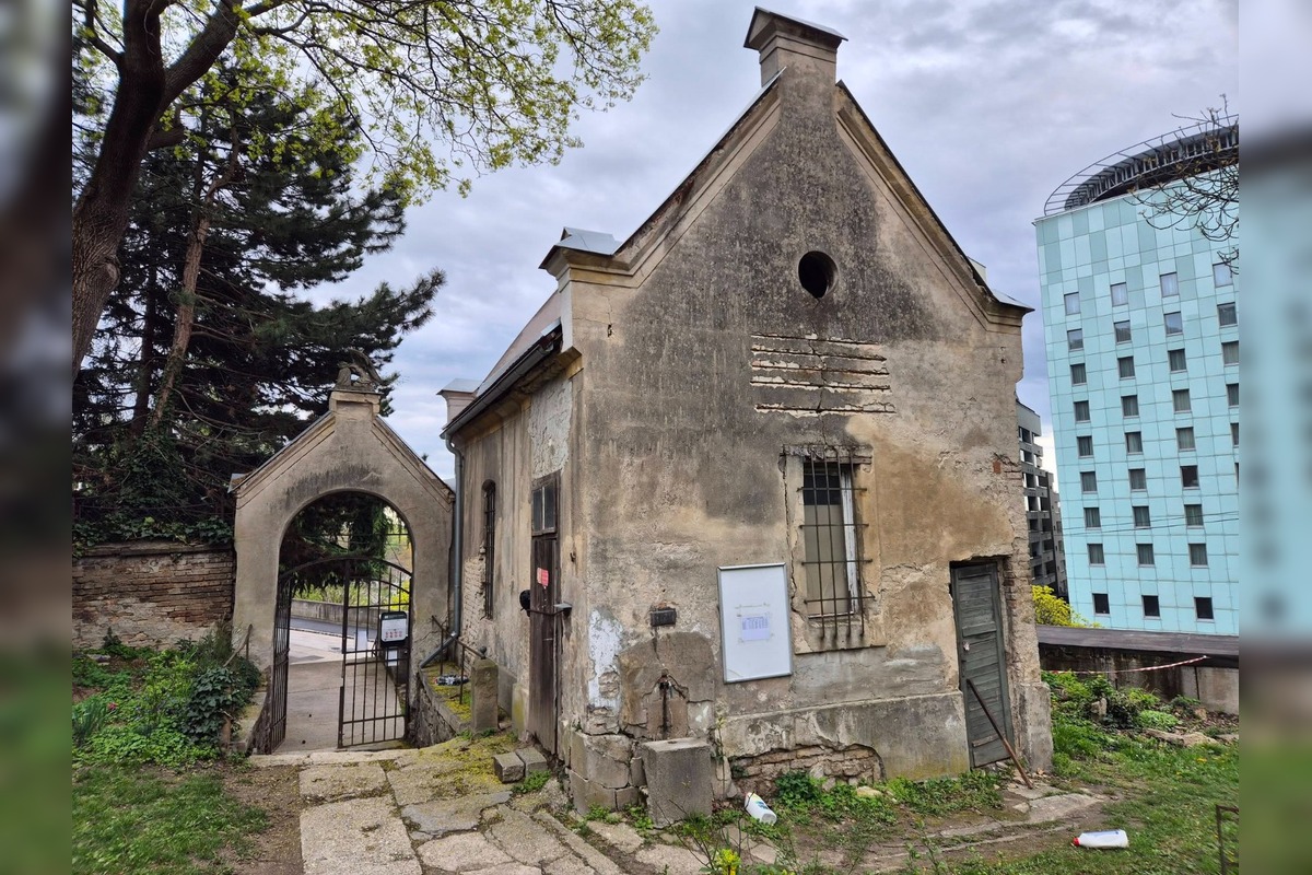 FOTO: Bratislavou sa šíria reči o zavretí Mikulášskeho cintorína. Aká je pravda? , foto 5