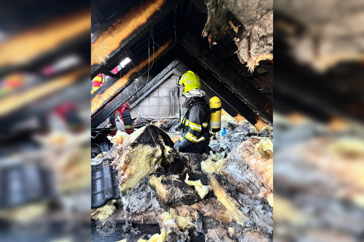 FOTO: Hasiči zasahovali u tankistov. Požiar spôsobil škodu za 70-tisíc eur, foto 3