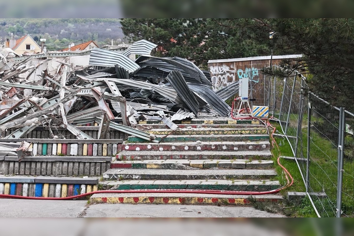 FOTO: Zo starého strediska moderné centrum. Rača mení Žarnovickú na miesto pre všetky generácie, foto 1