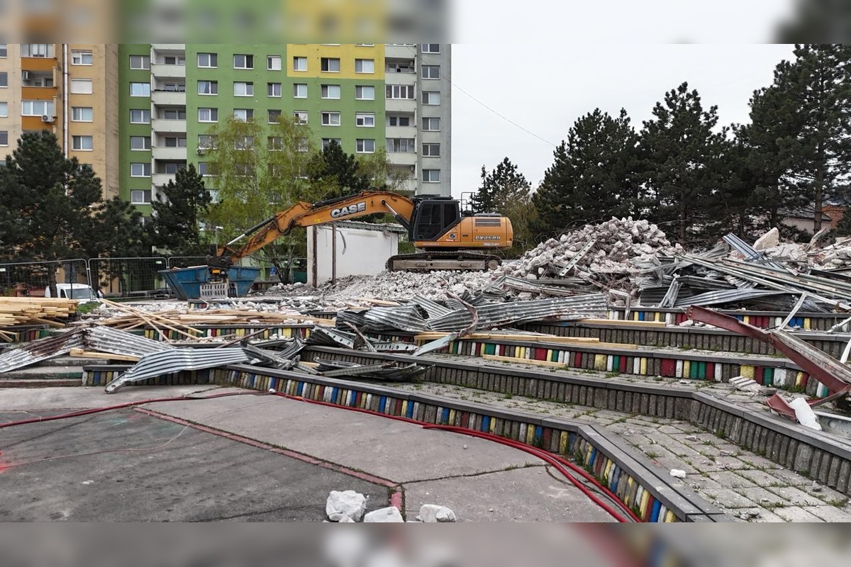 FOTO: Zo starého strediska moderné centrum. Rača mení Žarnovickú na miesto pre všetky generácie, foto 5
