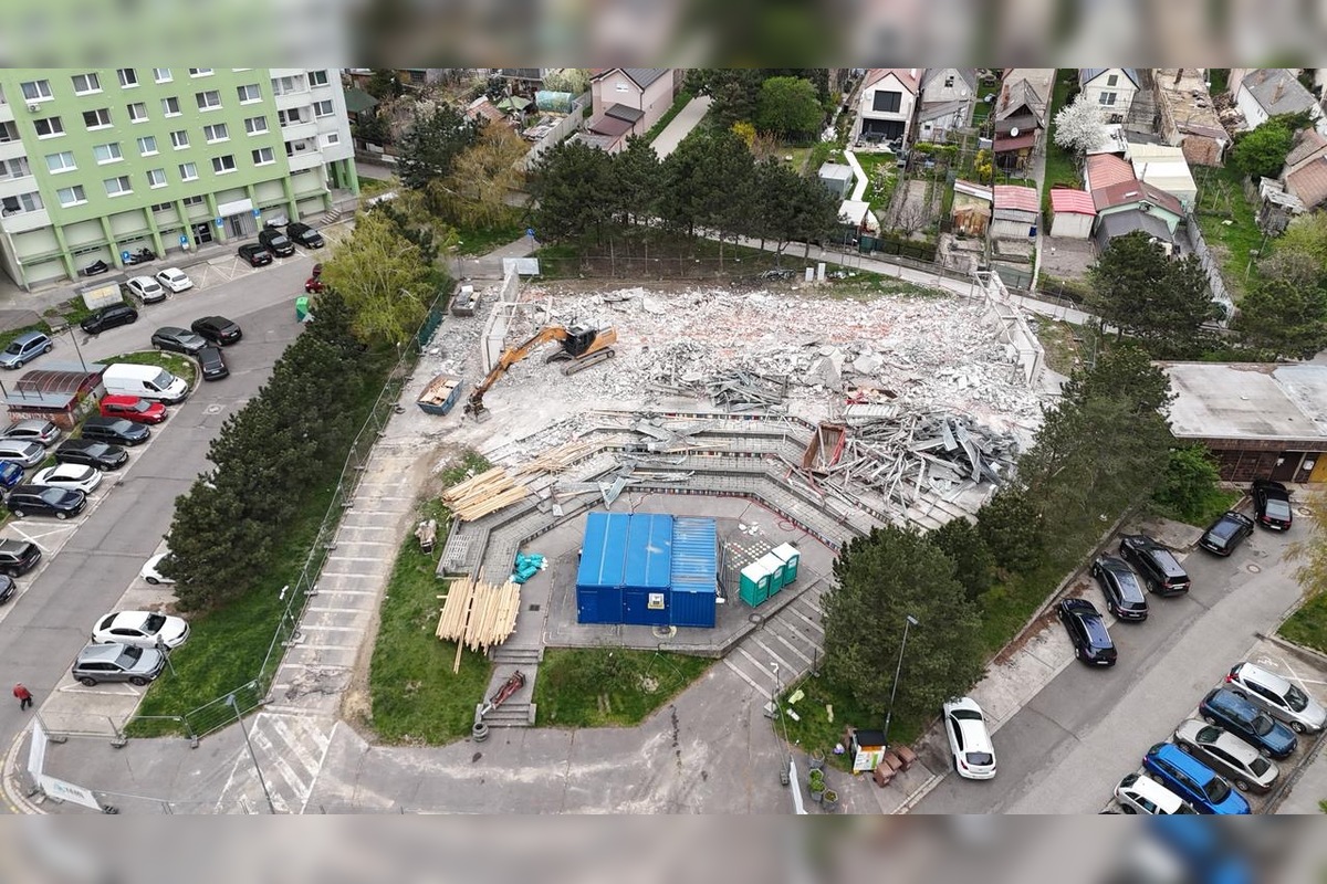 FOTO: Zo starého strediska moderné centrum. Rača mení Žarnovickú na miesto pre všetky generácie, foto 7