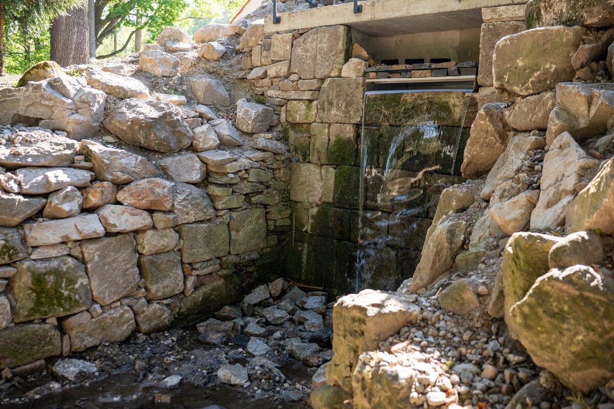 FOTO: Park vStupave len otvorili a už ho devastujú, ozval sa župan Droba, foto 11