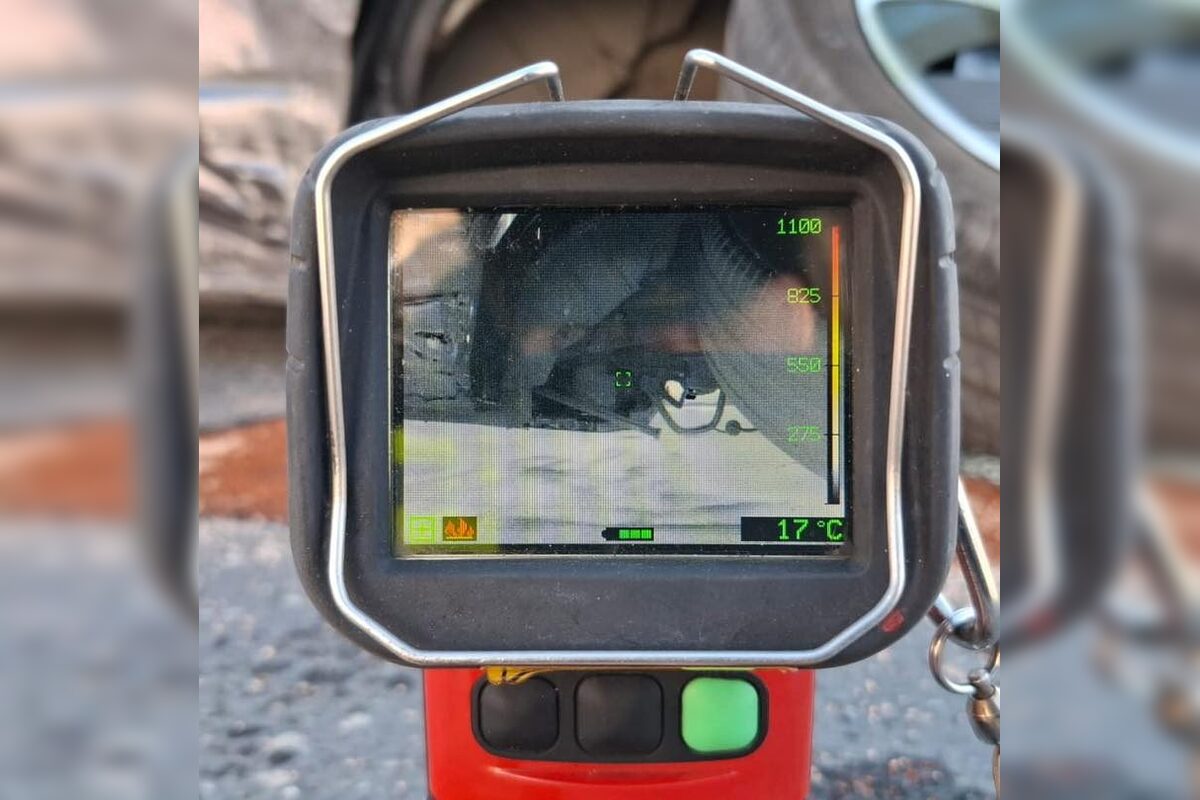 FOTO: Hrozivá nehoda autobusu a troch áut v Dunajskej Lužnej , foto 6