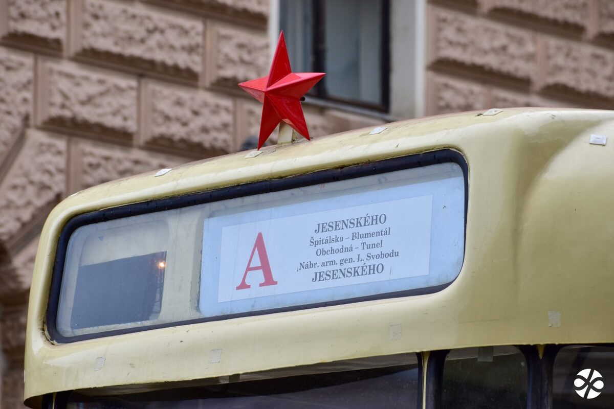FOTO: Historické električky aj legendárne autobusy vyrazia do ulíc: Bratislava zažije víkend nostalgickej MHD zdarma, foto 1