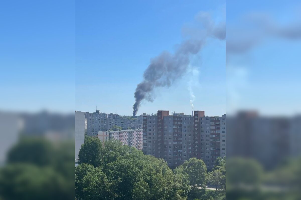FOTO: Cez víkend horelo vo Vlčom hrdle. 20 hasičov ratovalo unimobunky, škoda je cez 4-tisíc eur, foto 6