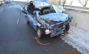Dve dopravné nehody riešila polícia počas prvej decembrovej soboty  na diaľnici D1