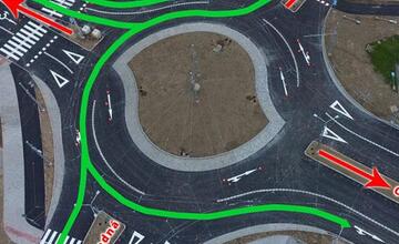 FOTO: NÁVOD: Viete, ako správne prejsť turbo-okružnou križovatkou? 