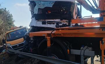 FOTO: Na diaľnica D1 pred Hlohovcom sa stala vážna nehoda