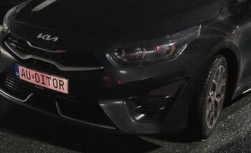 FOTO: Vodiči sú čoraz viac kreatívnejší so svojimi evidenčnými číslami. Tieto značky môžete stretnúť na cestách