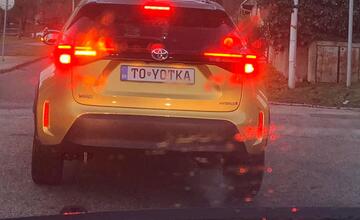 FOTO: Vodiči sú čoraz viac kreatívnejší so svojimi evidenčnými číslami. Tieto značky môžete stretnúť na cestách