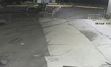 FOTO: Z parkoviska v Ružinove ukradli medené káble za viac ako 4-tisíc eur