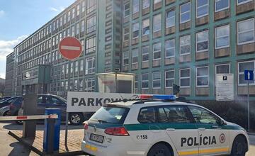 FOTO: Takto to aktuálne vyzerá pri Farmaceutickej fakulte Univerzity Komenského v Bratislave