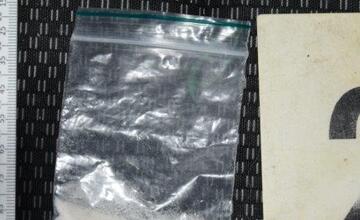 FOTO: Polícia zadržala dílera drog z Malaciek, našli uňho metamfetamín
