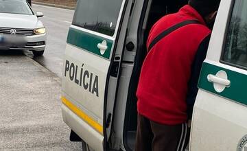 FOTO: Bratislavská polícia kontrolovala taxislužby v Starom Meste