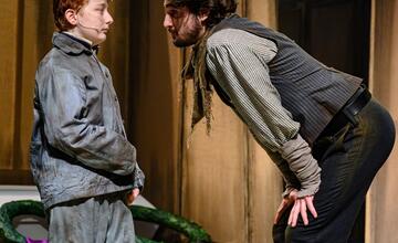 FOTO: Predstavenie Oliver! v divadle Nová scéna