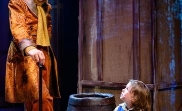 FOTO: Predstavenie Oliver! v divadle Nová scéna