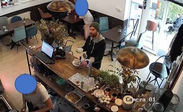 FOTO: Muž ukradol z kaviarne v Ružinove peňaženku s tržbou