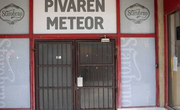 FOTO: Končí legendárna petržalská krčma Meteor