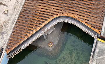 FOTO: Práce na električkovej trati v Petržalke napredujú 