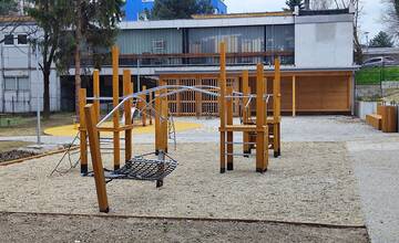 FOTO: V Rači dokončili rekonštrukciu parku na Strelkovej 