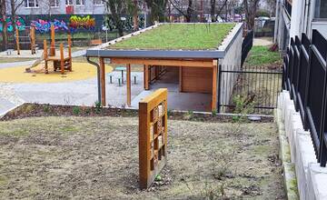 FOTO: V Rači dokončili rekonštrukciu parku na Strelkovej 