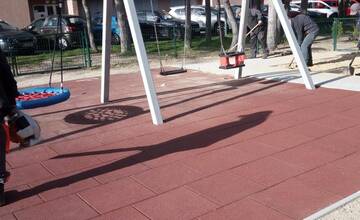 FOTO: Pred Veľkou nocou vykonali v Dúbravke údržbové práce