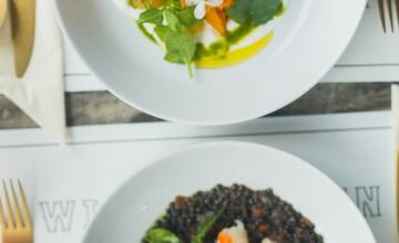 FOTO: Wild Kitchen v Modre varí iba z rýb a byliniek. Jej šéfkuchár Plašiak sa vrátil z USA