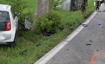 FOTO: Zrážka dodávky a osobného auta v Chorvátskom Grobe. Vodička skončila v nemocnici