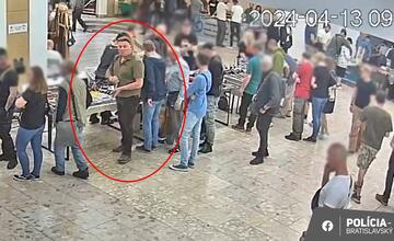 FOTO: Poznáte neznámeho muža na fotografii? Dopustil sa krádeže